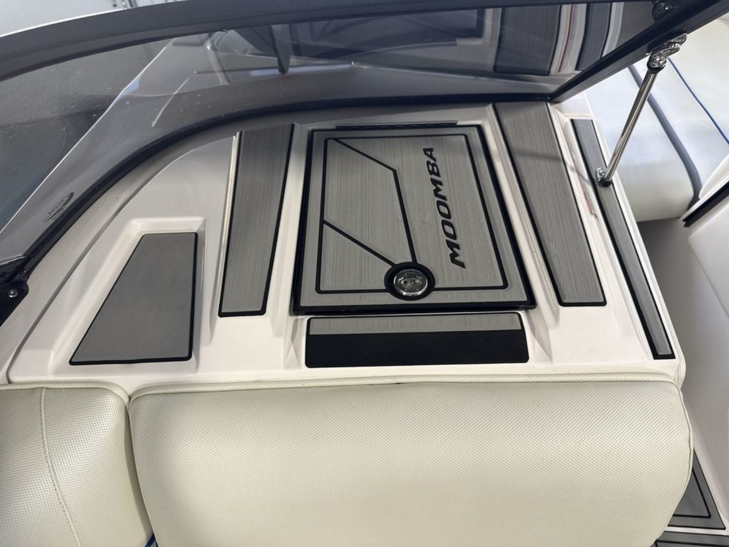 2021 MOOMBA Makai