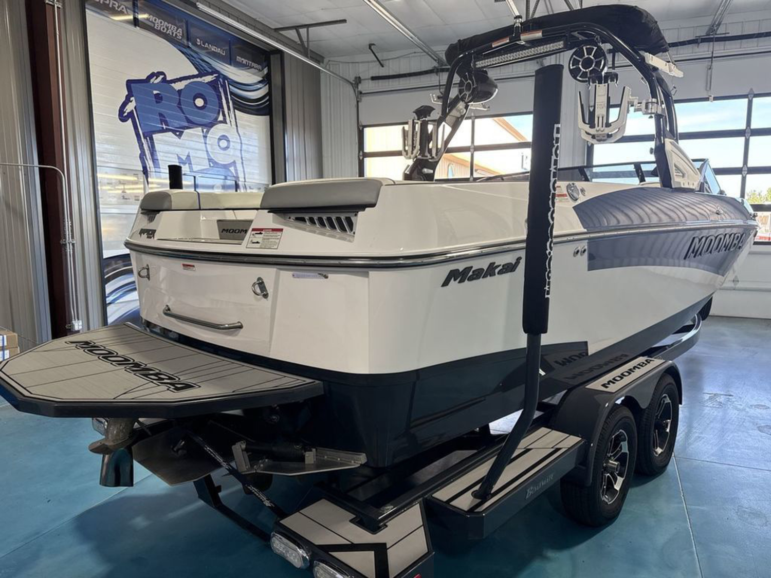 2021 MOOMBA Makai