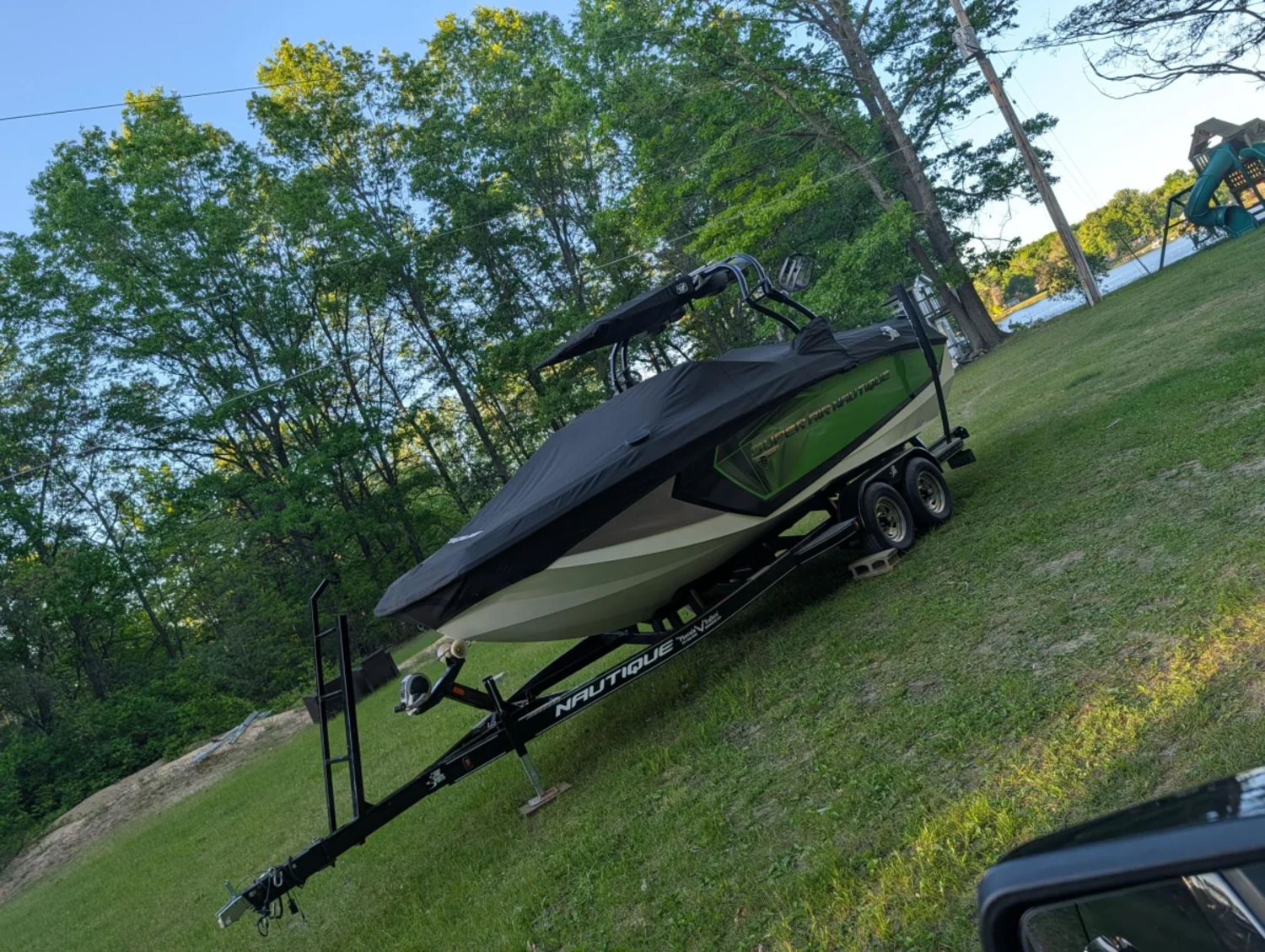 2016 Nautique G23-Low Hours with trailer