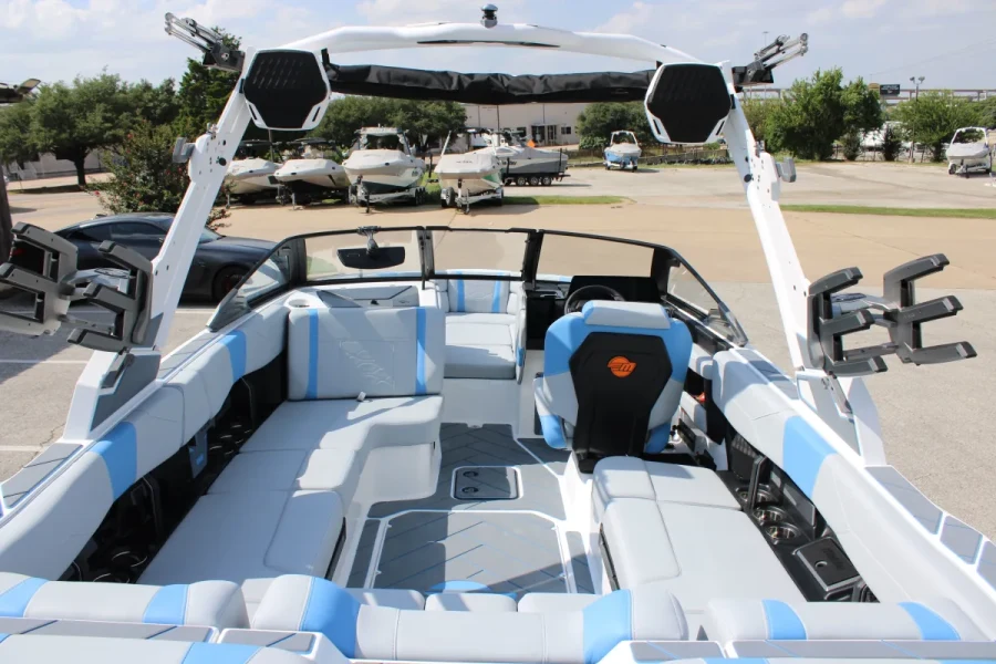 2026-malibu-wakesetter-23-lsv-142109-image10.webp