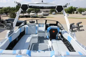 2026-malibu-wakesetter-23-lsv-142109-image10.webp