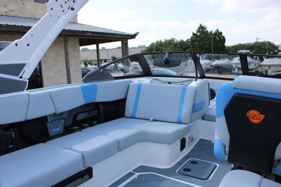 2026-malibu-wakesetter-23-lsv-142109-image14.webp