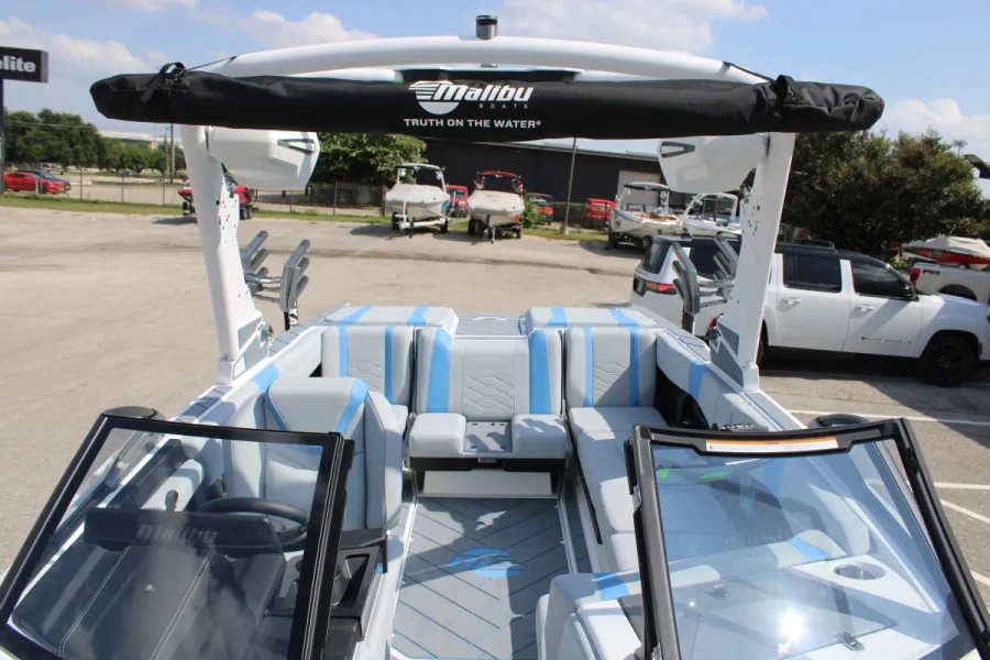 2026-malibu-wakesetter-23-lsv-142109-image17.webp