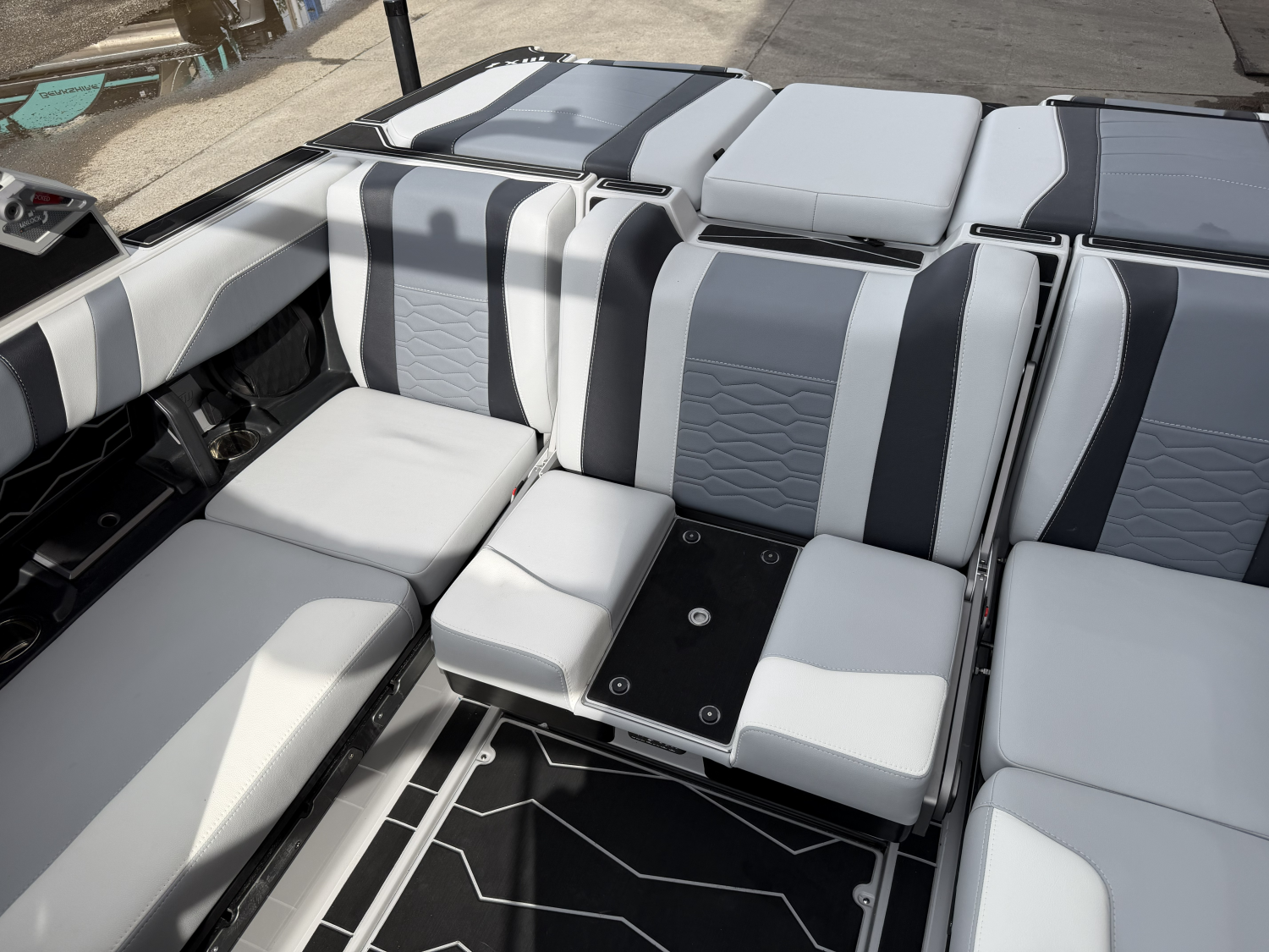2026 Malibu Boats 22MXZ