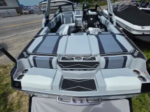 2026-malibu-wakesetter-22-mxz-141592-image3