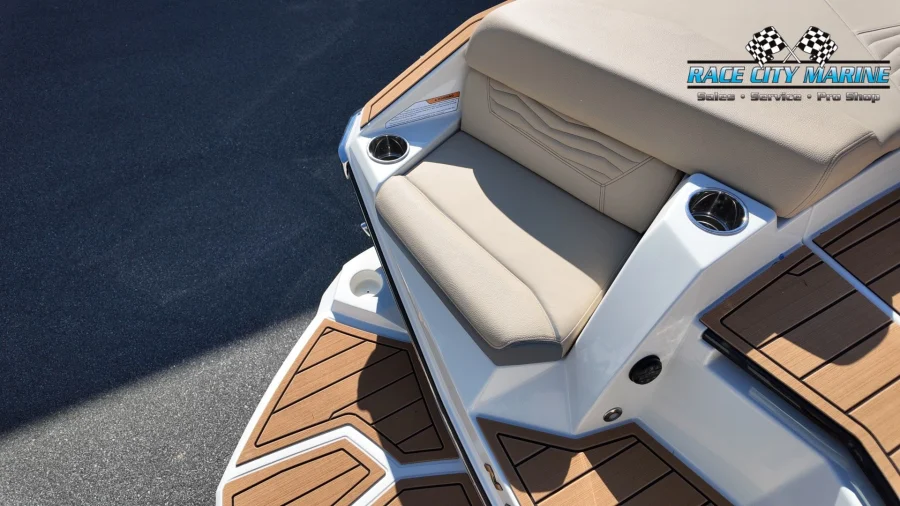 2027-nautique-g25-141834-image17