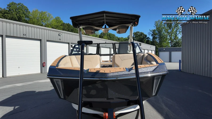2027-nautique-g25-141834-image3