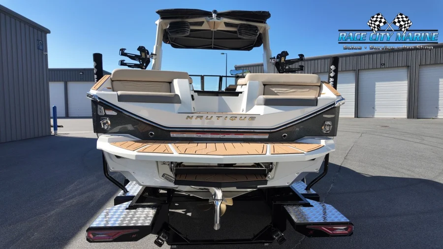2027-nautique-g25-141834-image4