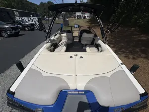 2009-malibu-wakesetter-vlx-142131-image2.webp