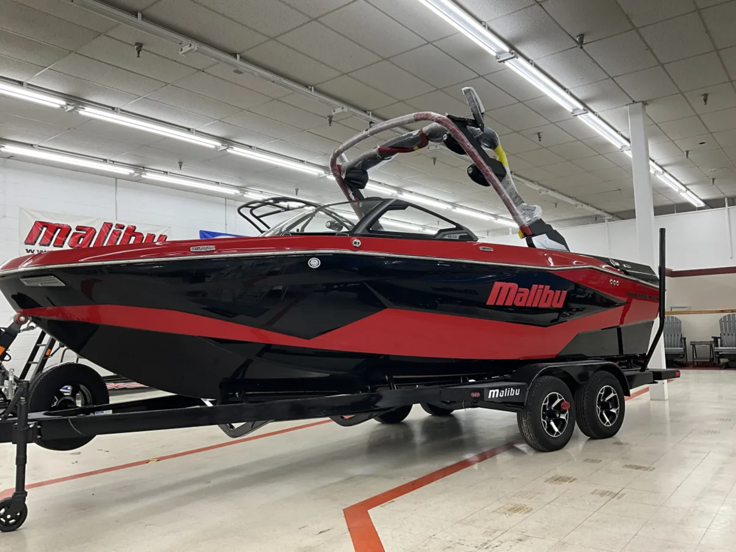 2026 MALIBU 22 LSV Wakesetter Diamond Hull