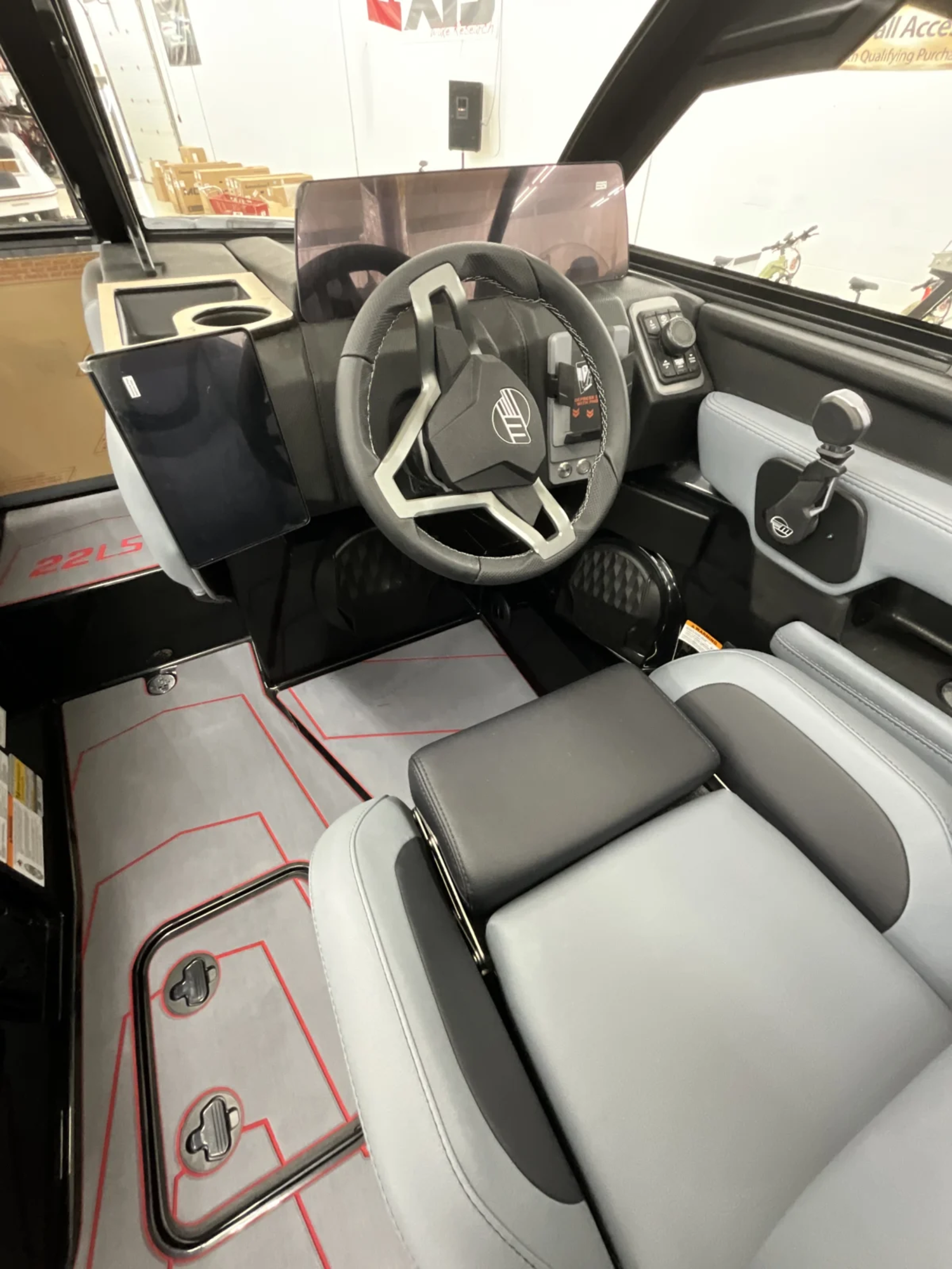 2026 MALIBU 22 LSV Wakesetter Diamond Hull