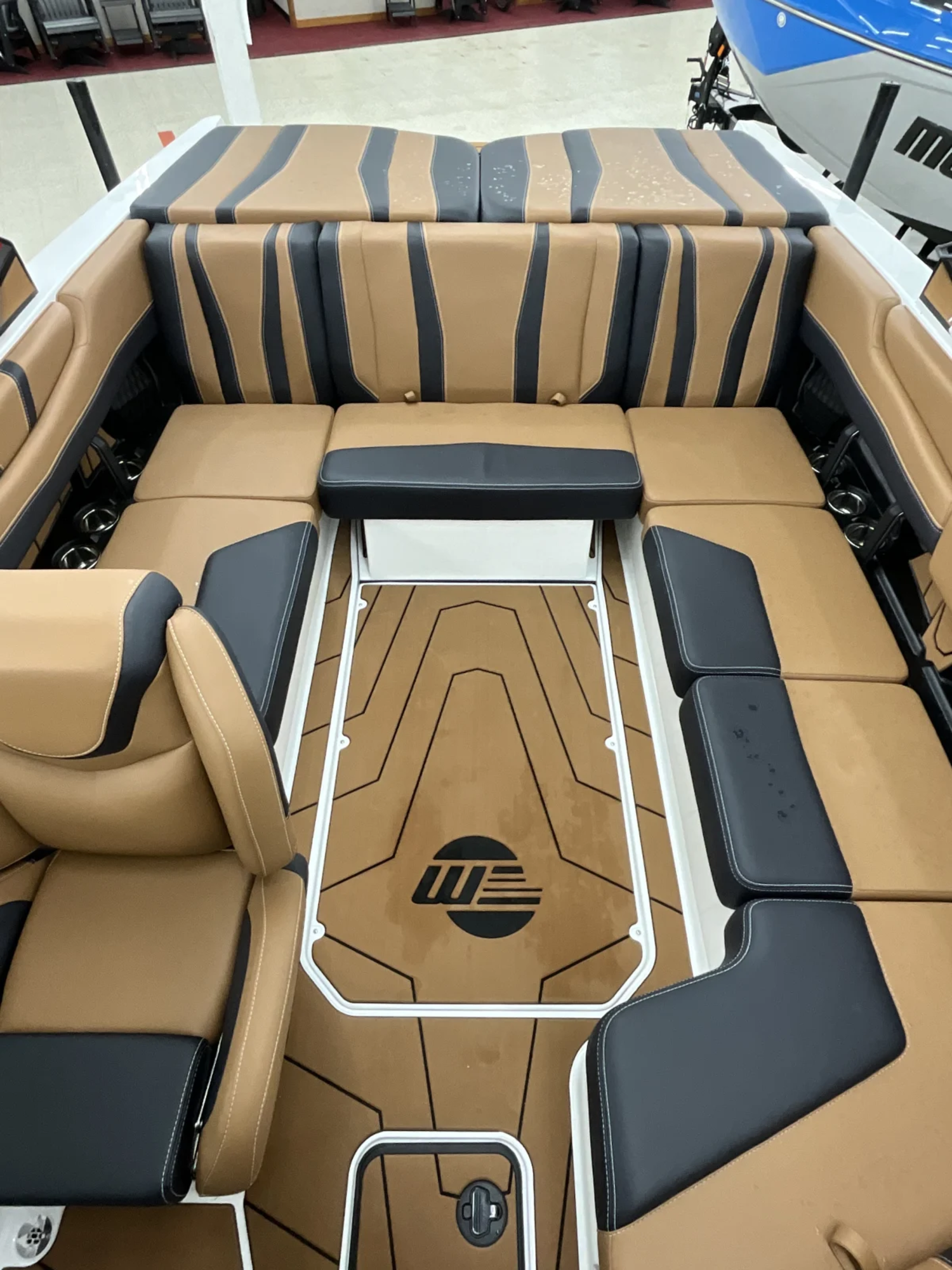 NEW 2026 MALIBU 21 LX Diamond hull