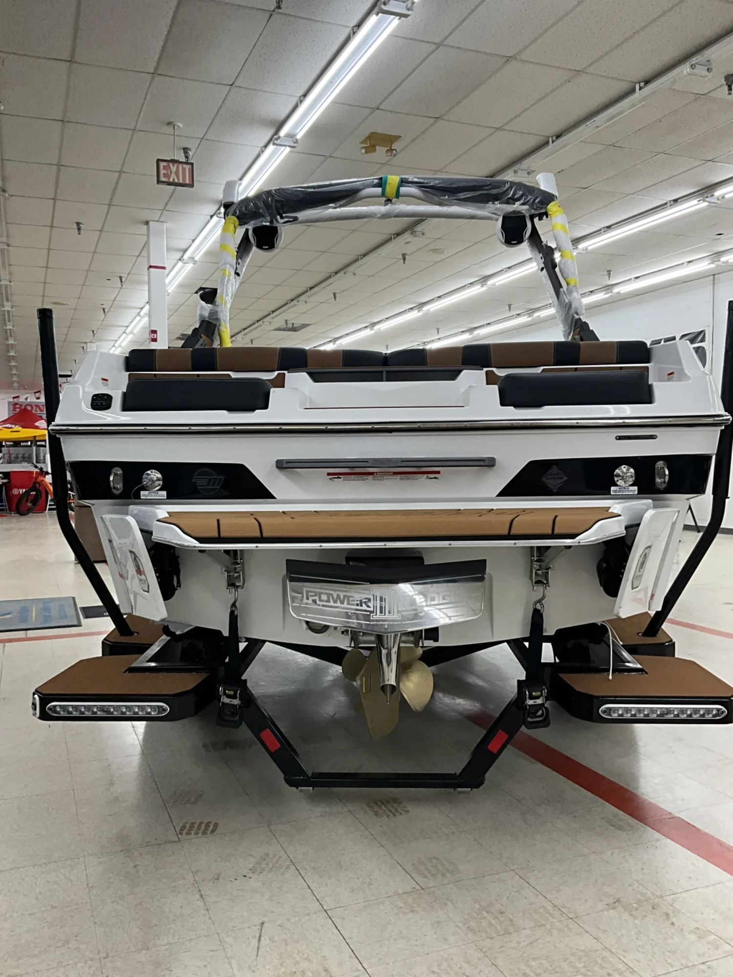 NEW 2026 MALIBU 21 LX Diamond hull