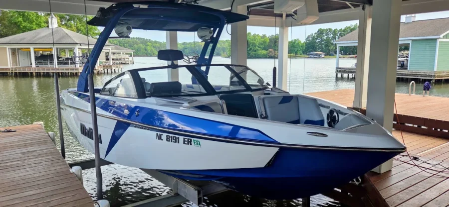 2020-malibu-wakesetter-23-lsv-142140-image10.webp