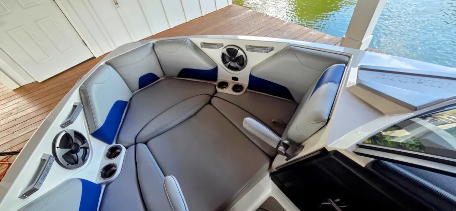 2020-malibu-wakesetter-23-lsv-142140-image7.webp