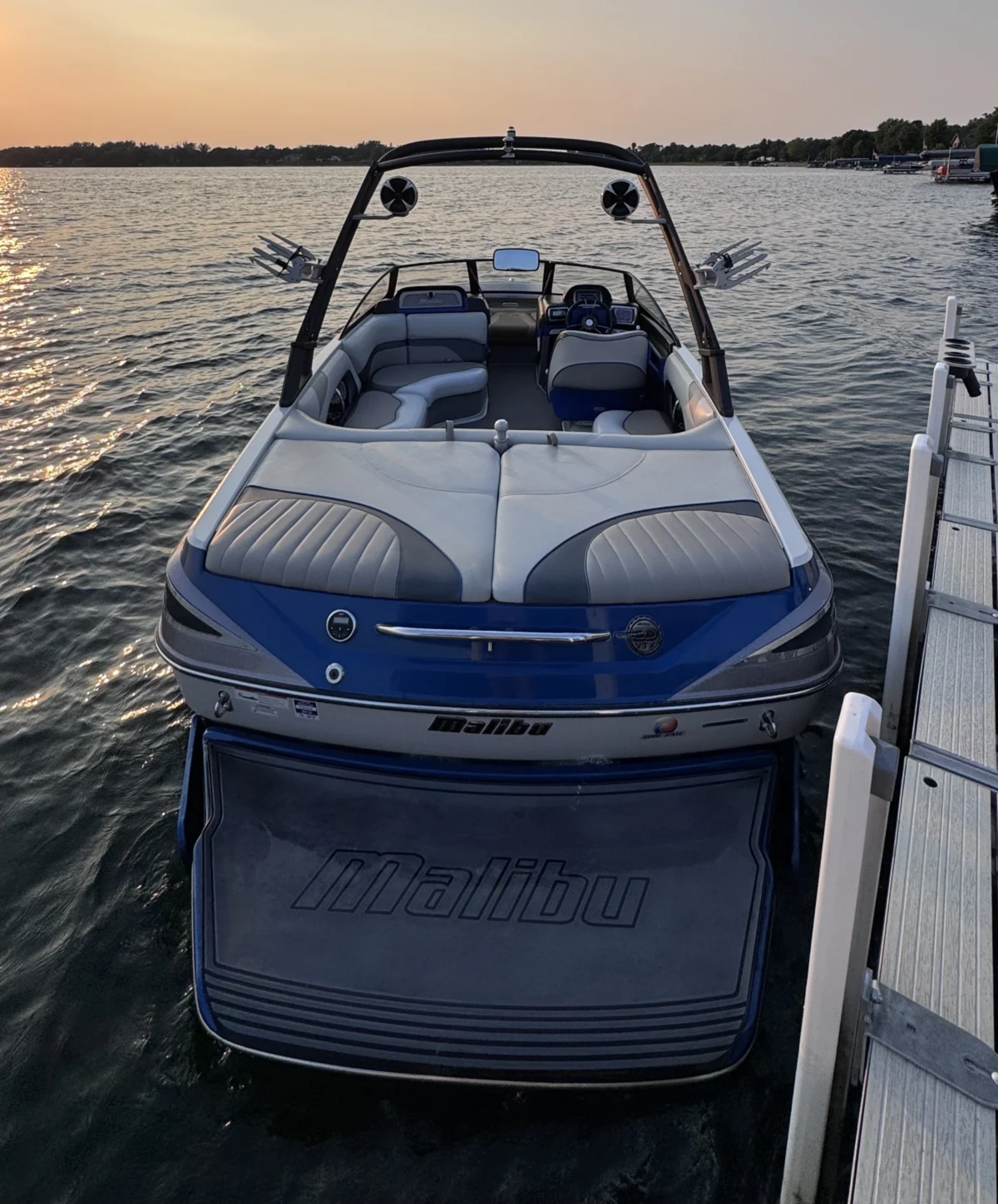 2015 Malibu Wakesetter 20 VTX