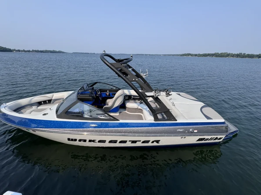 2015-malibu-wakesetter-vtx-142143-image26.webp