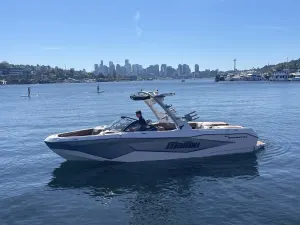 2025-malibu-wakesetter-25-lsv-142181-image1