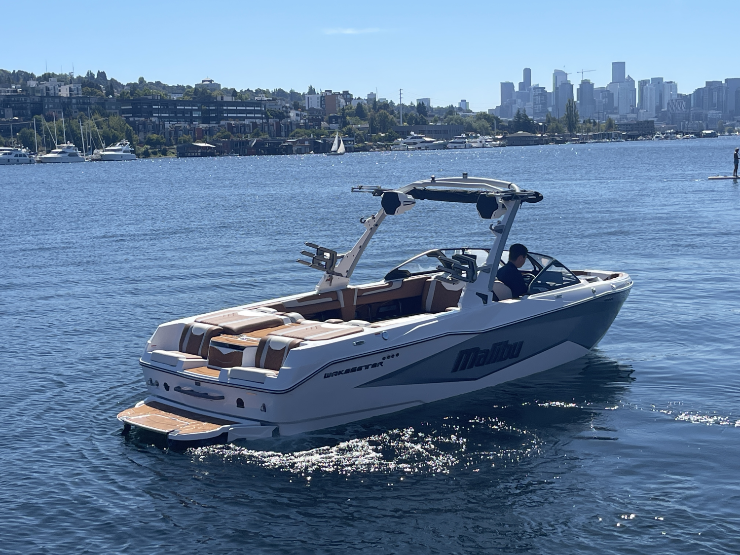2025 Malibu 25 LSV