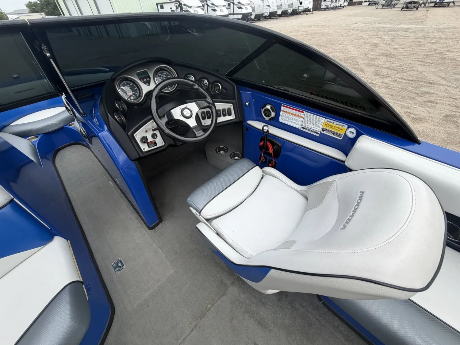 2012 MOOMBA OUTBACK V