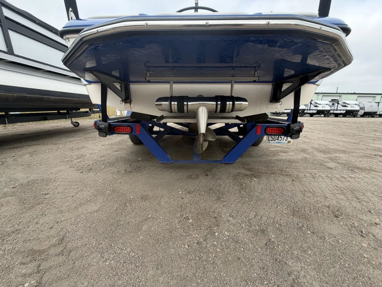 2012 MOOMBA OUTBACK V