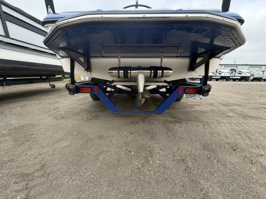 2012-moomba-outback-v-142187-image5