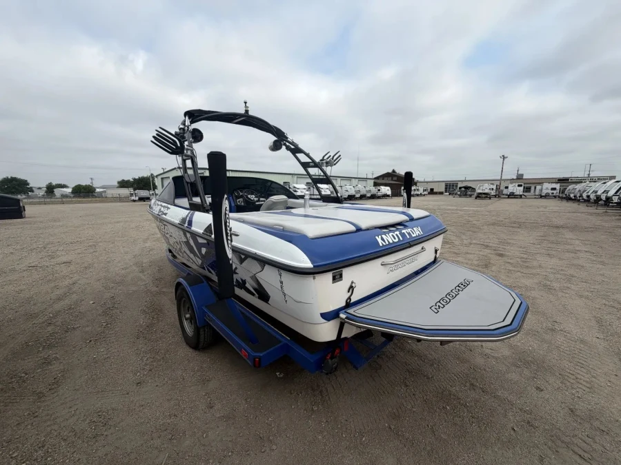2012-moomba-outback-v-142187-image6