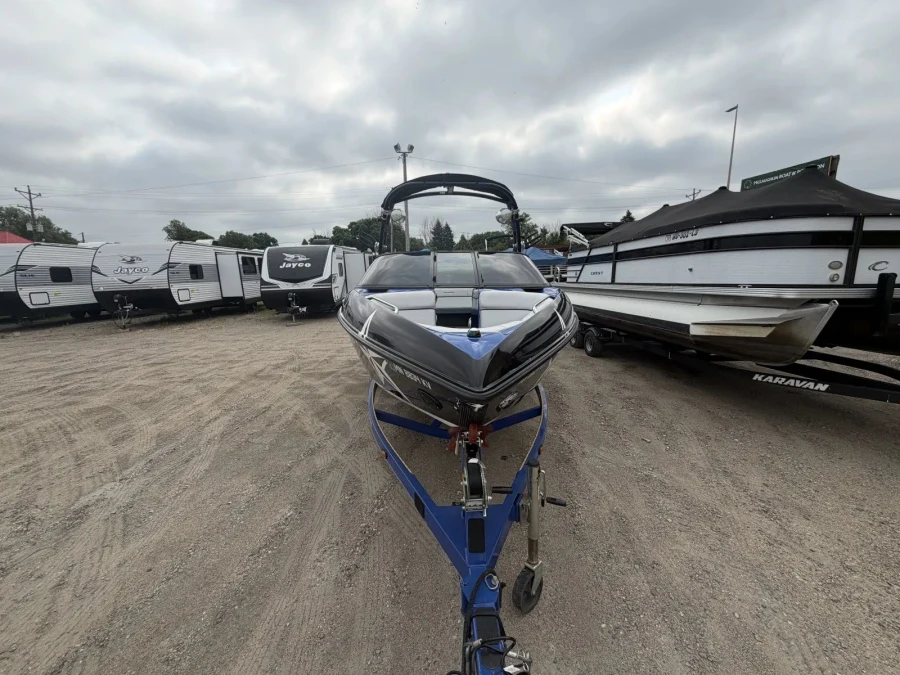 2012-moomba-outback-v-142187-image9
