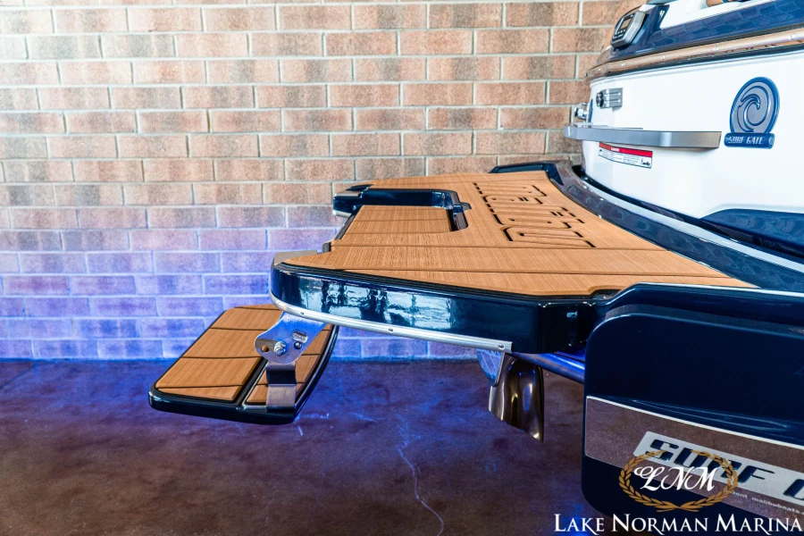 2021-malibu-wakesetter-23-lsv-142188-image10