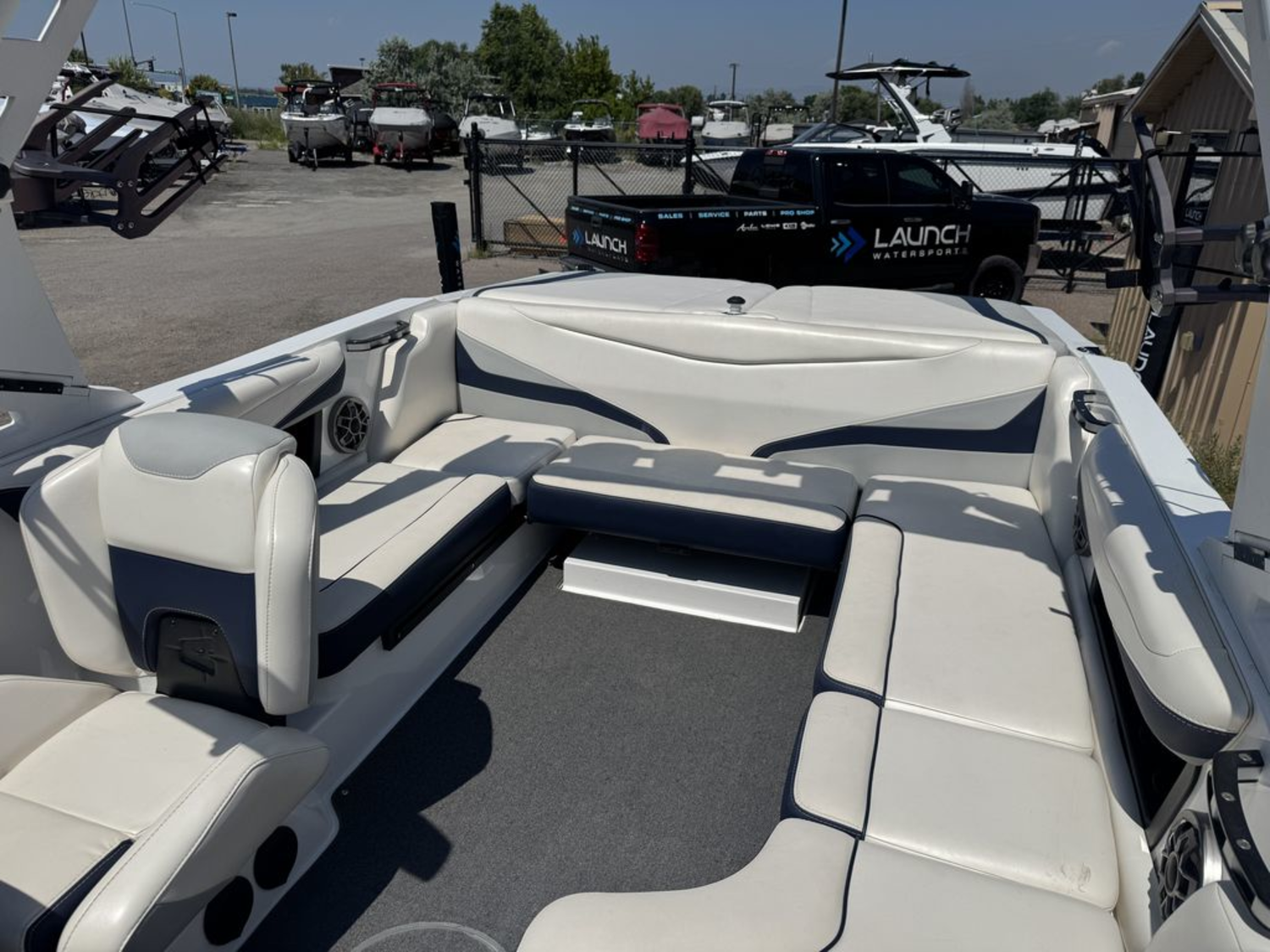 2019 Axis Wake Research T22