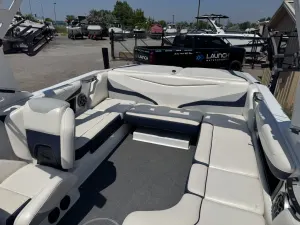 2019-axis-t22-142189-image10