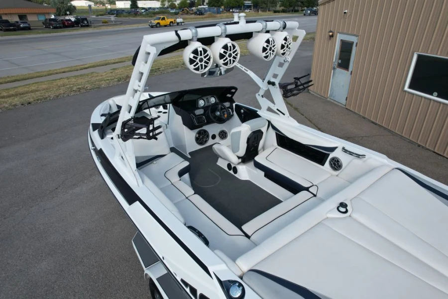 2019-axis-t22-142189-image13
