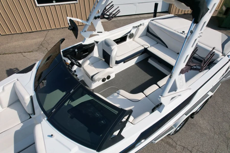 2019-axis-t22-142189-image15