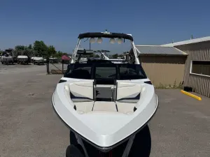 2019-axis-t22-142189-image2