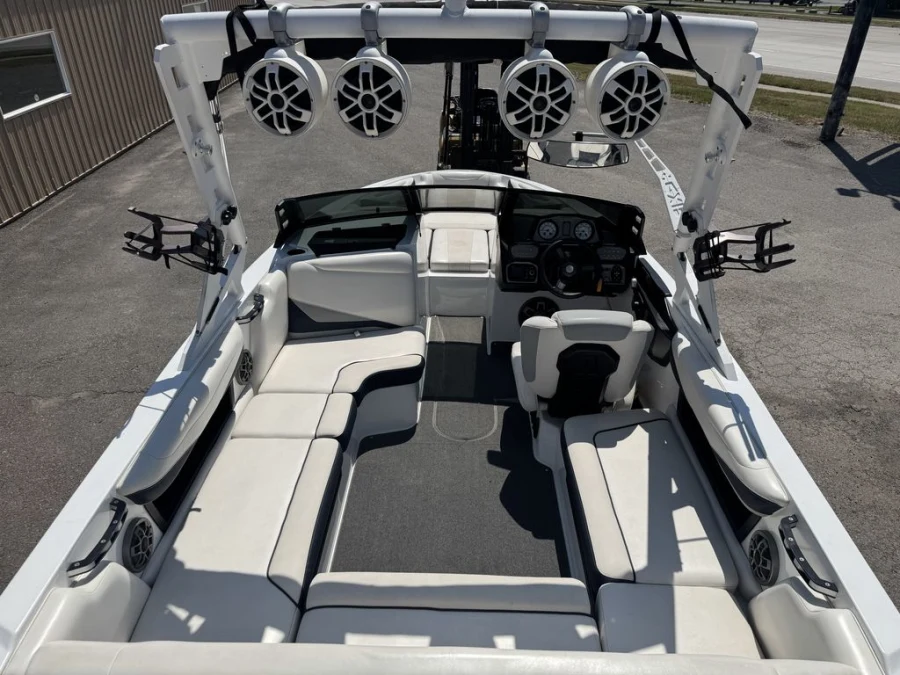 2019-axis-t22-142189-image7