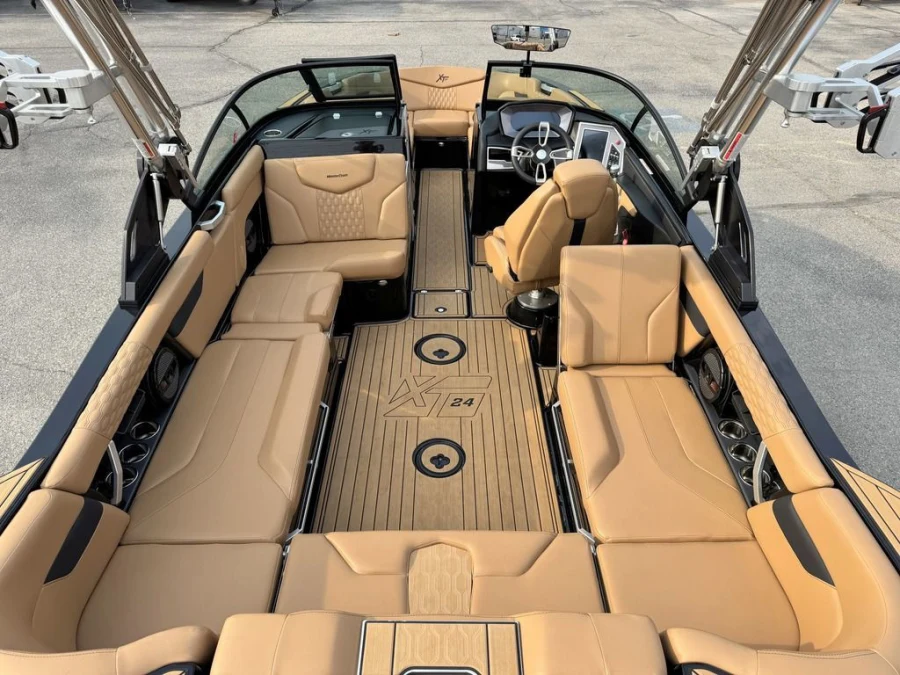 2023-mastercraft-xt24-142190-image10