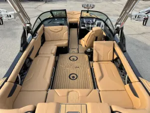 2023-mastercraft-xt24-142190-image10