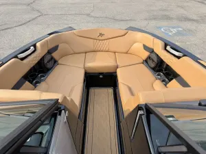 2023-mastercraft-xt24-142190-image13