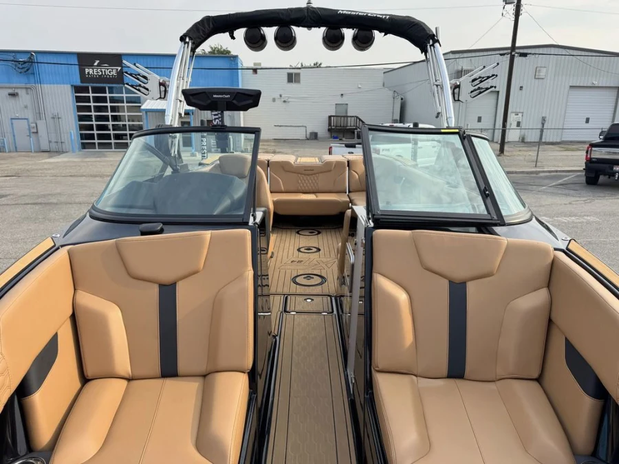 2023-mastercraft-xt24-142190-image14