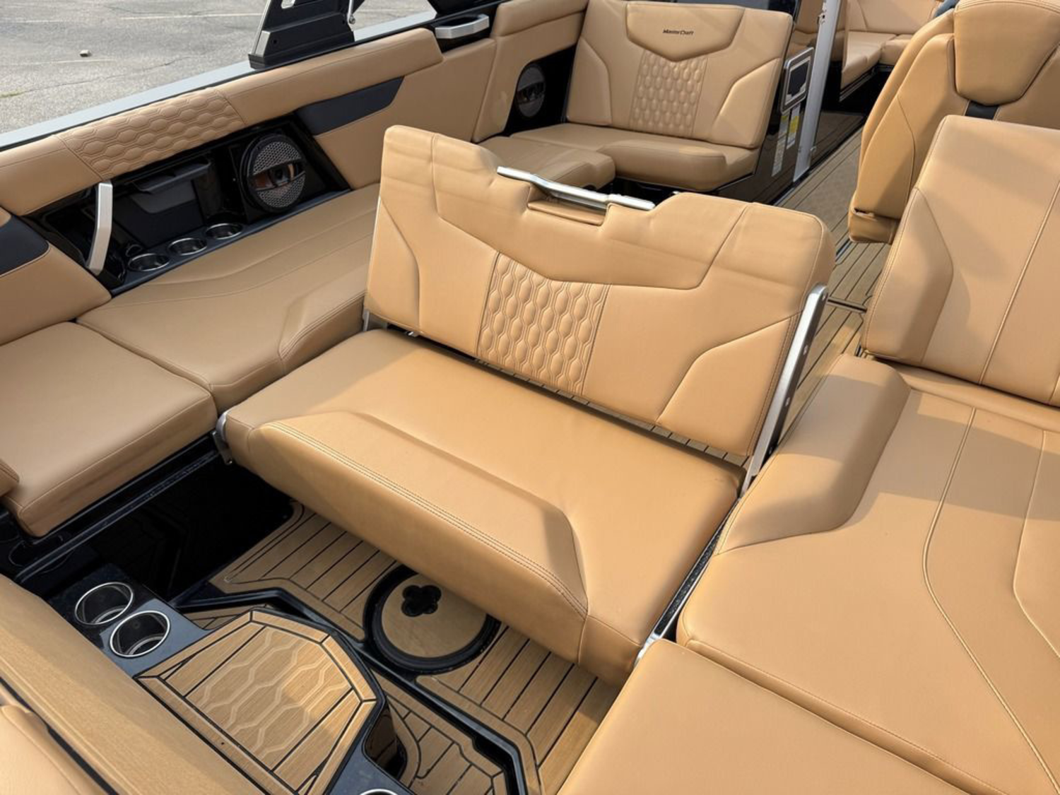2023 Mastercraft XT24