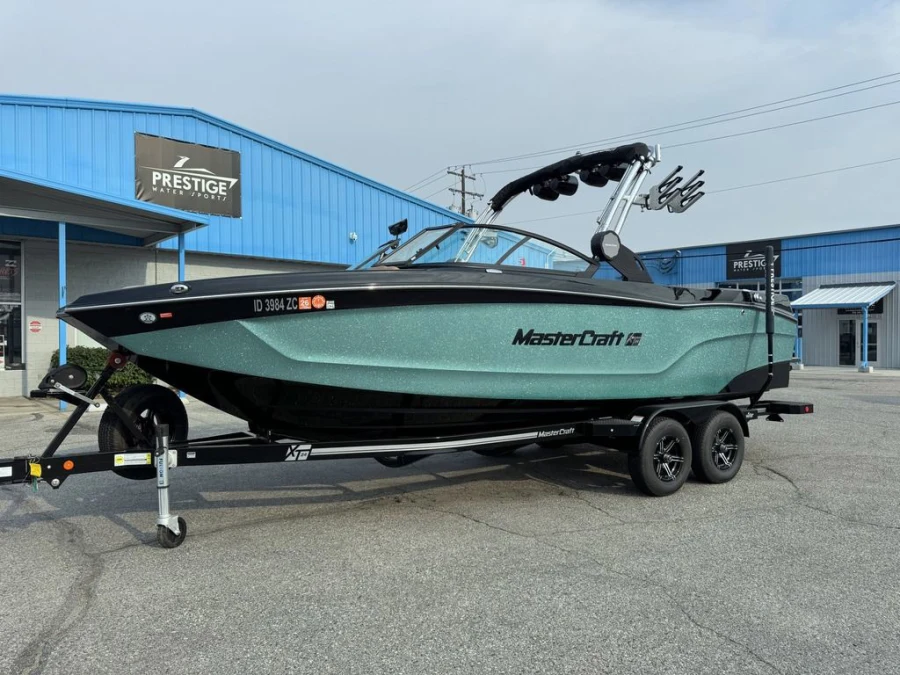 2023-mastercraft-xt24-142190-image2