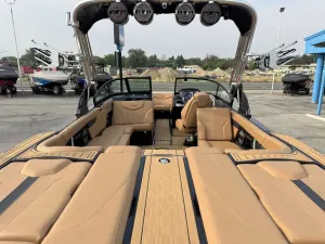 2023-mastercraft-xt24-142190-image9