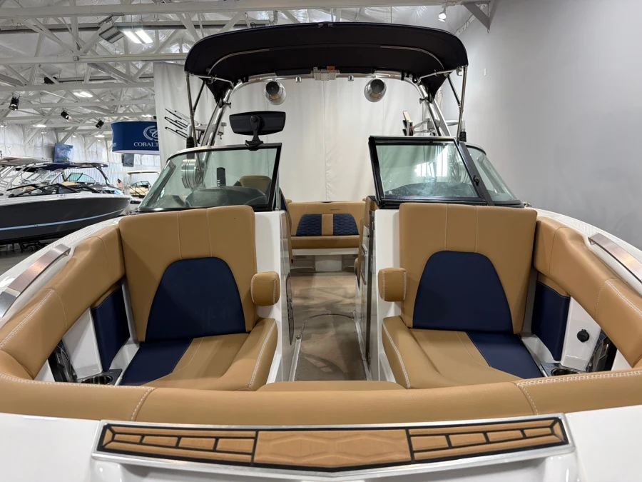 2021-mastercraft-x22-142192-image10