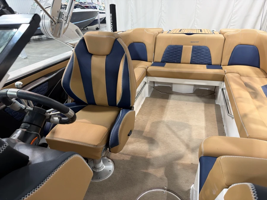 2021-mastercraft-x22-142192-image15