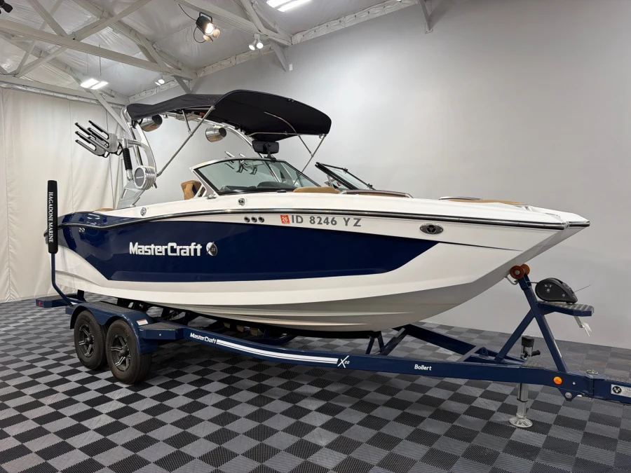 2021-mastercraft-x22-142192-image2