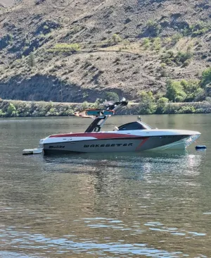 2016-malibu-wakesetter-23-lsv-142221-image0.webp