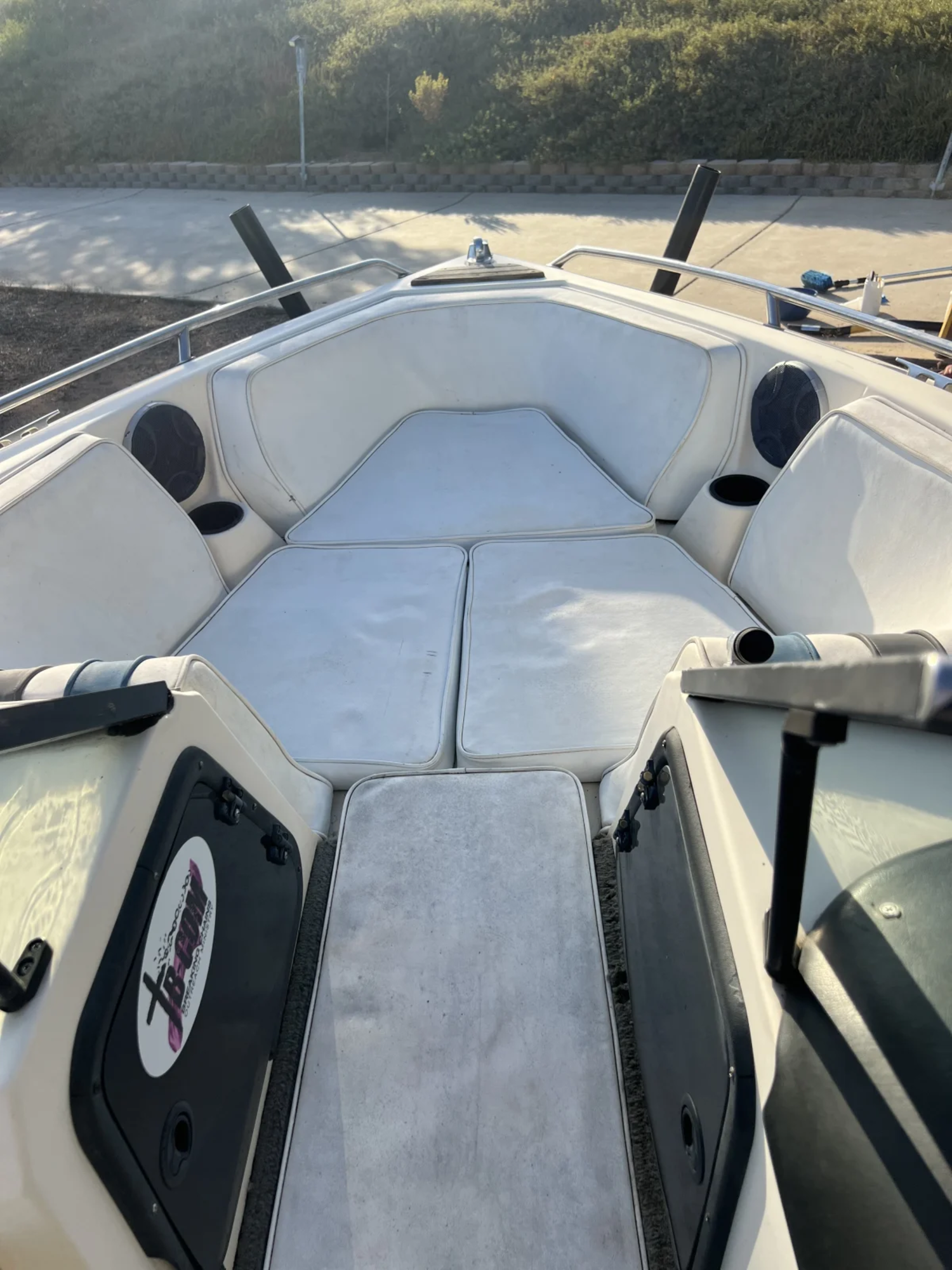1992 Supra Sunsport Open Bow Ski Wake Boat with Solid Floor. Tower and 24ft Trailer 