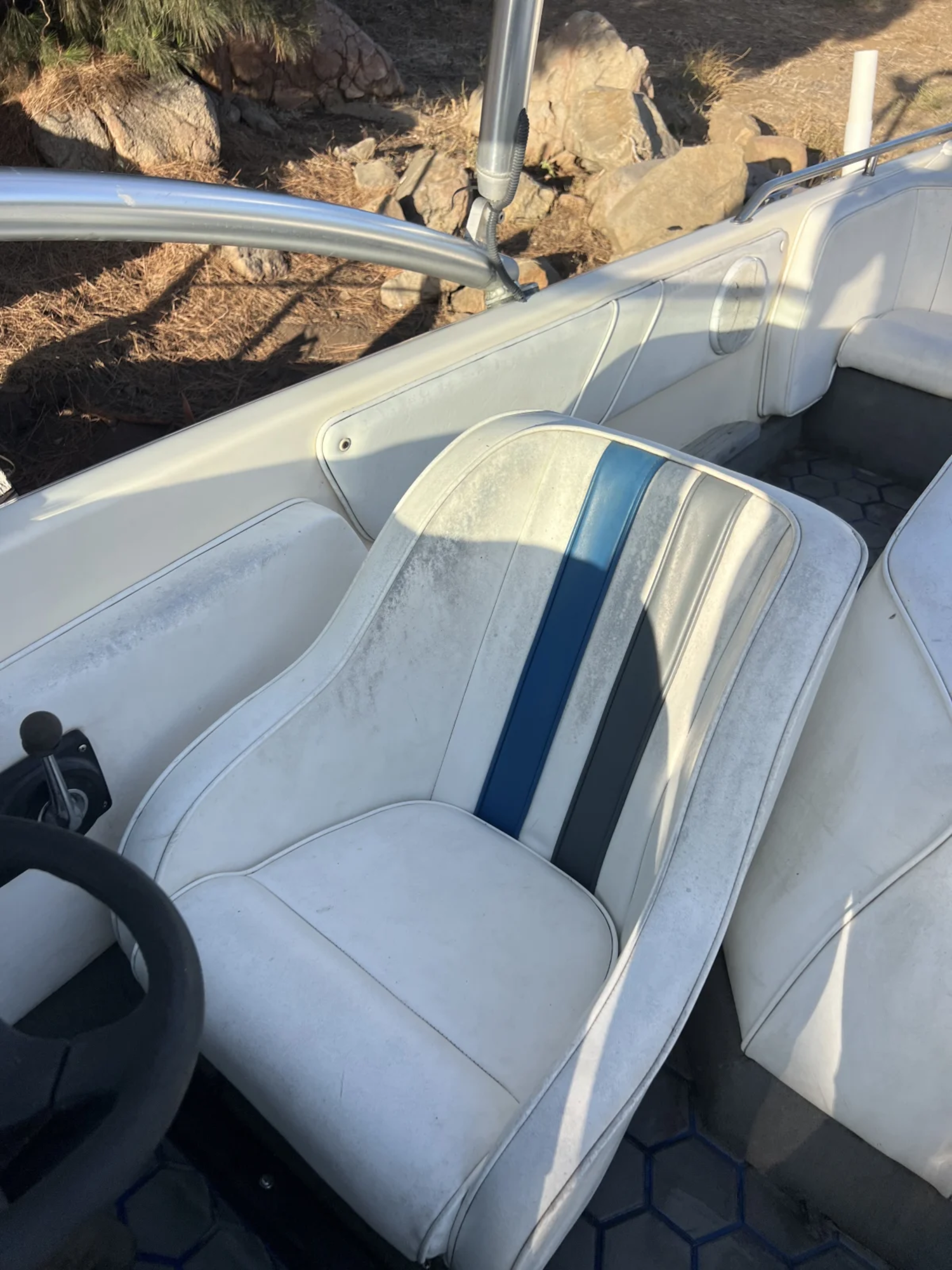 1992 Supra Sunsport Open Bow Ski Wake Boat with Solid Floor. Tower and 24ft Trailer 