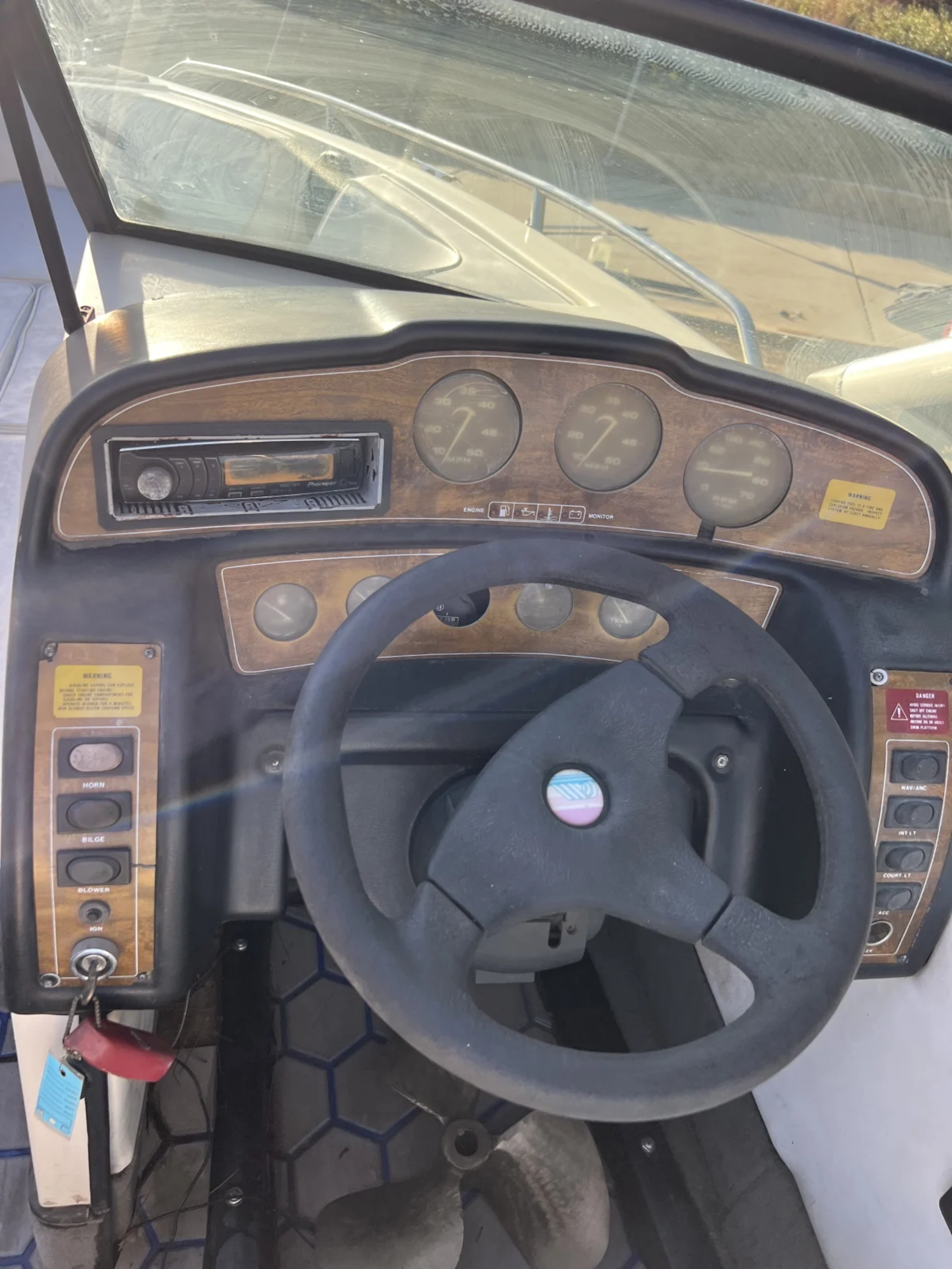 1992 Supra Sunsport Open Bow Ski Wake Boat with Solid Floor. Tower and 24ft Trailer 