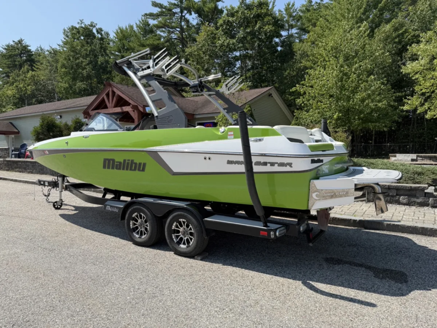 2017 Malibu 22 MXZ